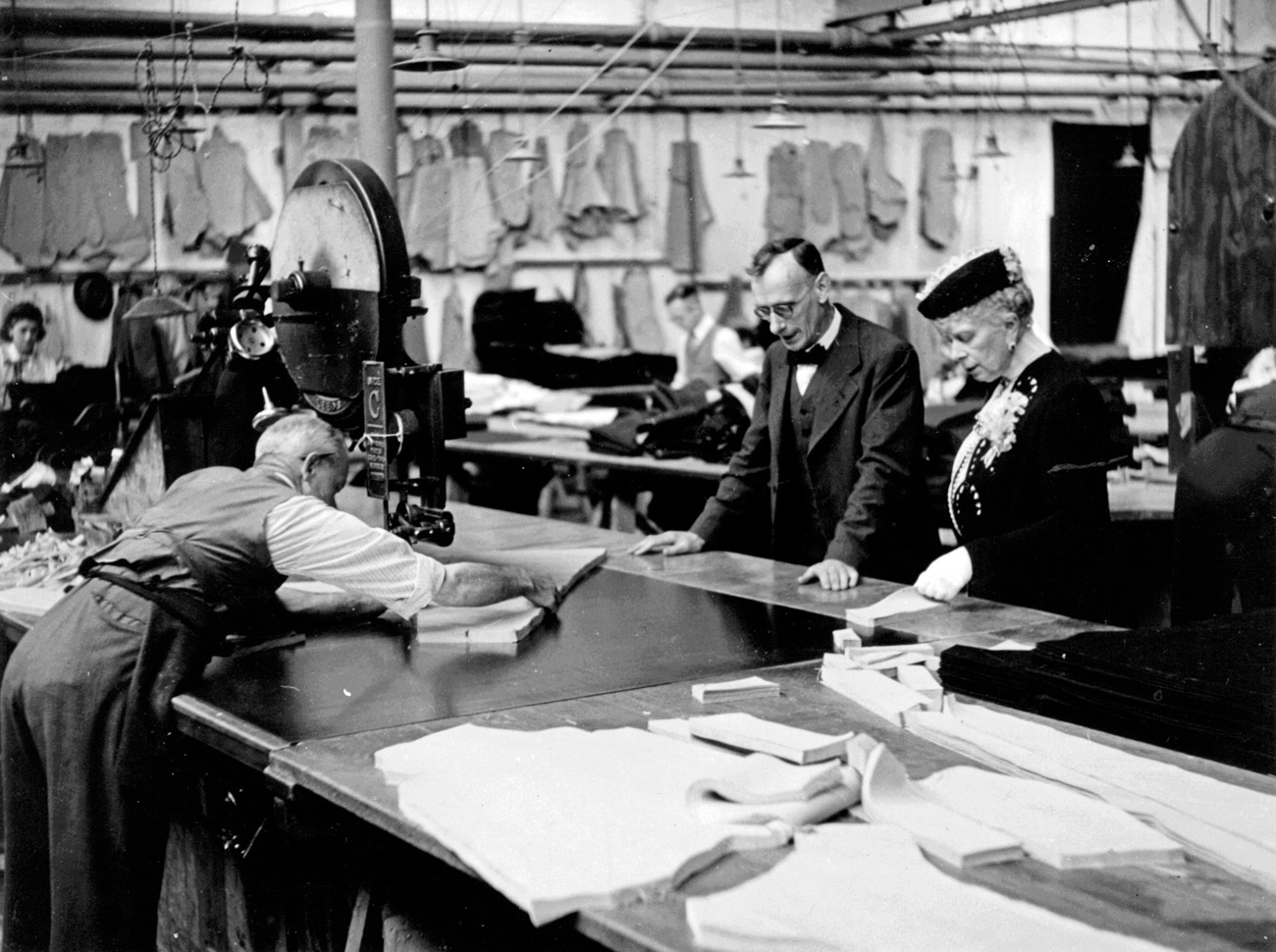 Queen Mary visits the factory in 1943.