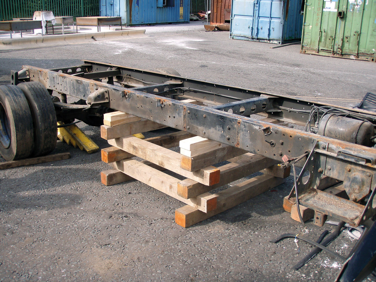Stability using cribbing.