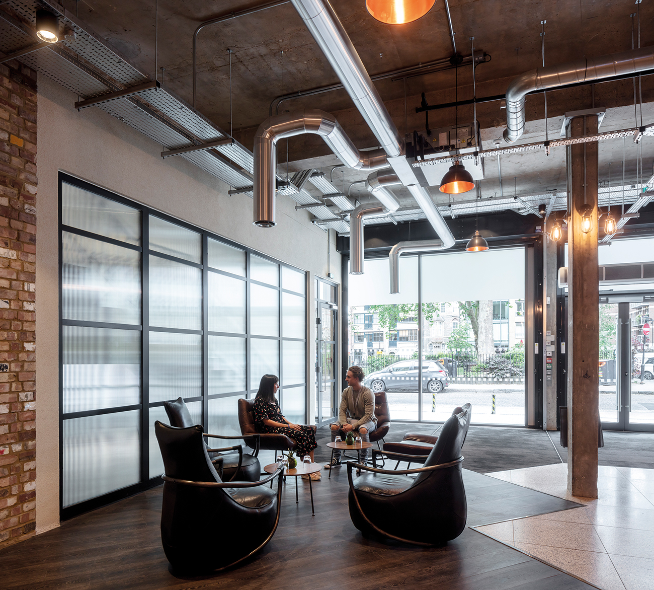 Aviva’s Hoxton Square offices. Technishield 65 EI30 single door with side screen and Technishield 65 EI30 screen Shoreditch edition Intermediate. Images supplied by Author / Contributor