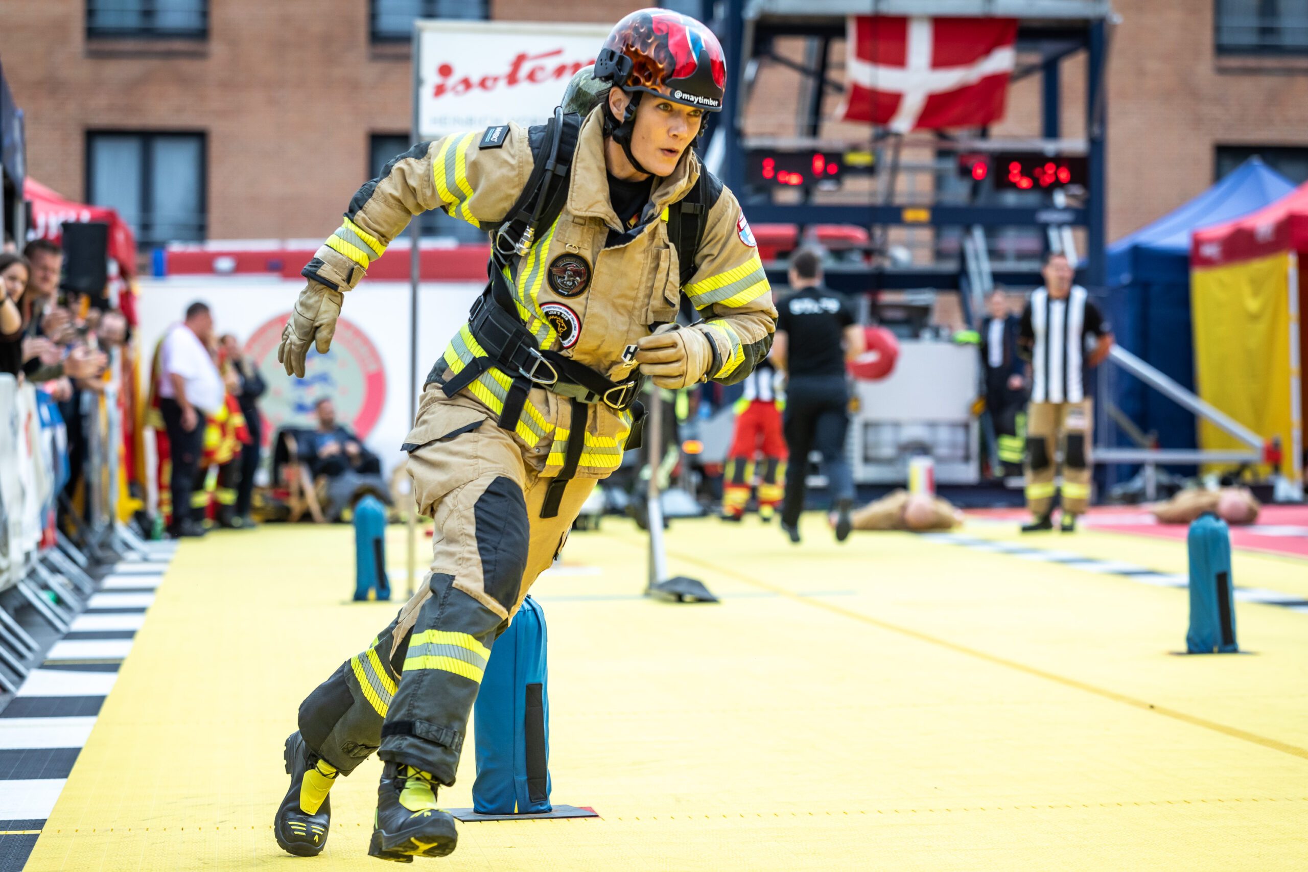 Norwegian firefighter and athlete May Tømmervold relies on the fit of the HAIX FIRE EAGLE 2.0 in every competition and on duty.